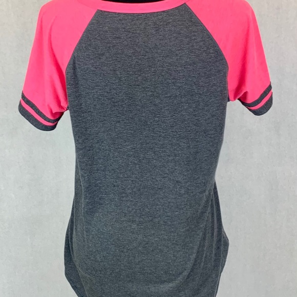 BUNDLE!  2 Reebok Tees! - Picture 8 of 11